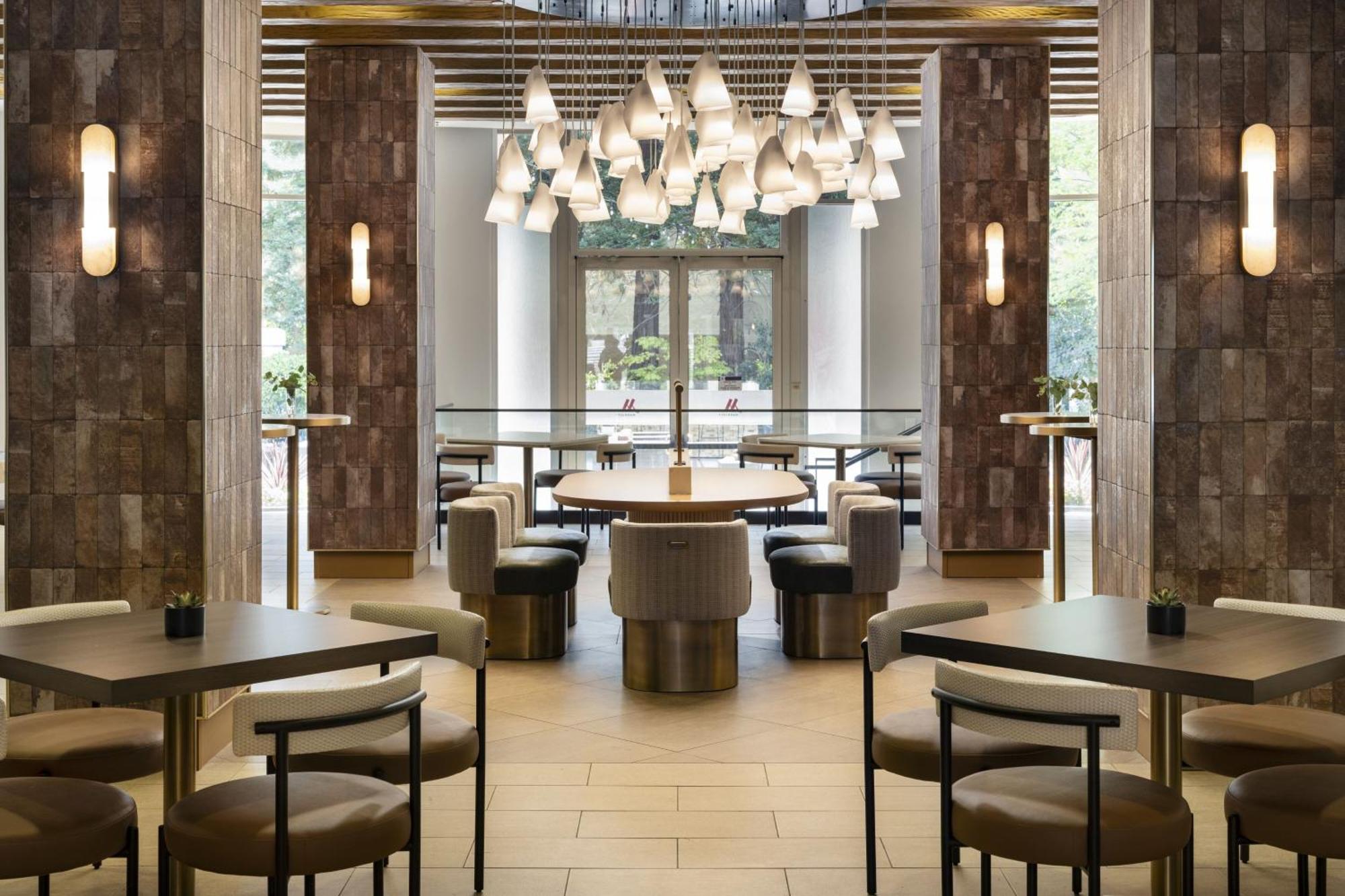 Marriott Hotel 4*